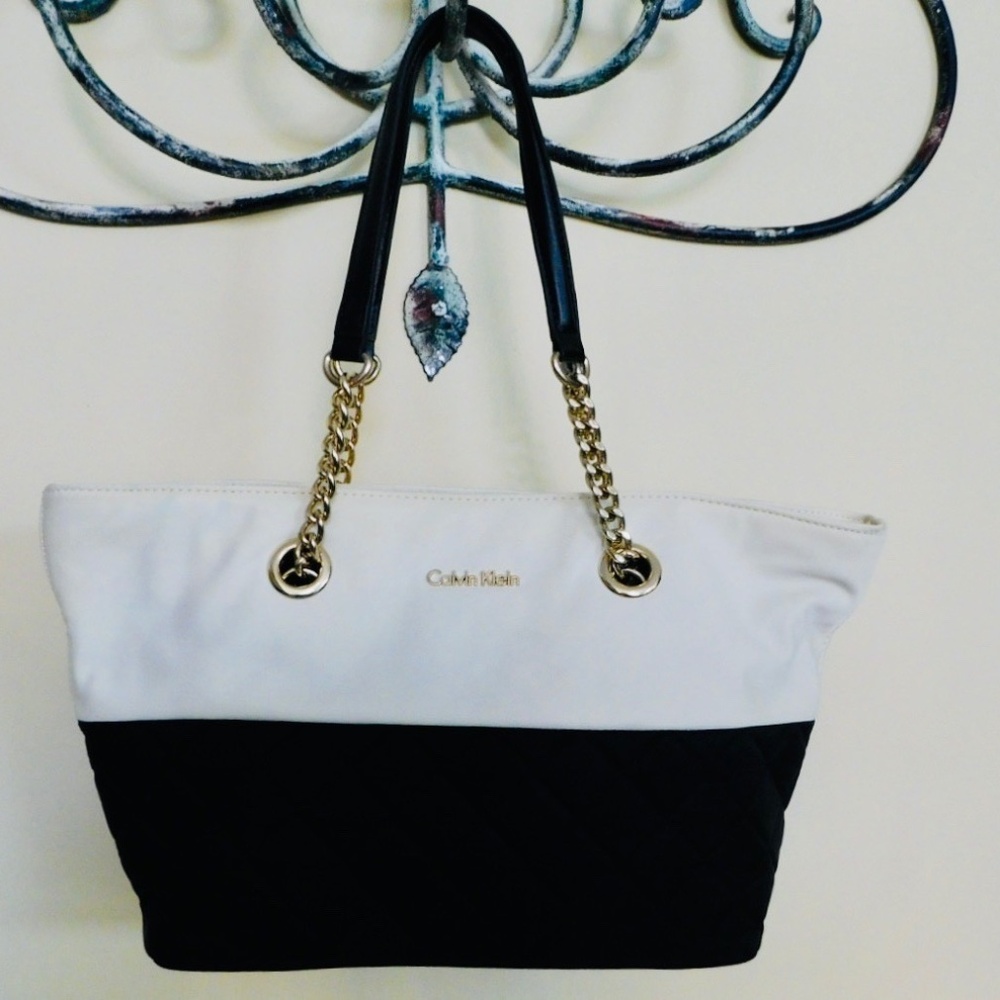 Calvin Klein White & Black Hand, Shoulder Bag Black Quilted half Satchel, purse